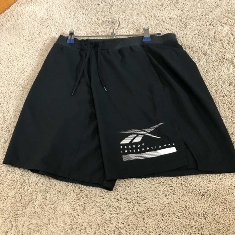 Men’s size small black Reebok shorts